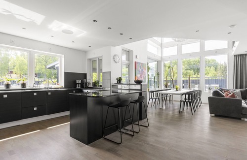 Farsta Villa | Villa with pool near Stockholm city