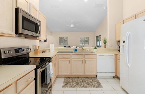 Hillcrest Estates Villa | Villa with pool, recently refurbished, Disney is only a 20 minute drive