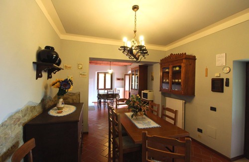 Loro Ciuffenna Villa | Villa with private swimming pool, perfect for a family with children or for two couples of friends.