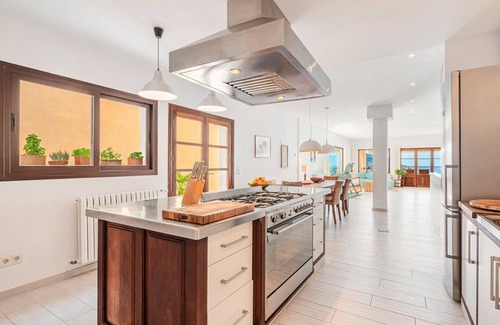 Puerto de Soller Villa | Villa with stunning views of the picturesque harbor, sunset and the sea