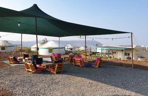 Giv'at Yo'av Other | Village on the Cliff