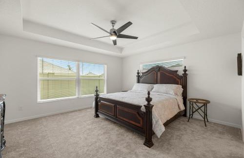 Sumter County House | Villages 3BR Patio With Golfcart By Eastport Square and Water Edges Recreation