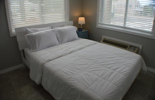 Madeira Beach Apartment | Villas at John's Pass by Travel Resort Services