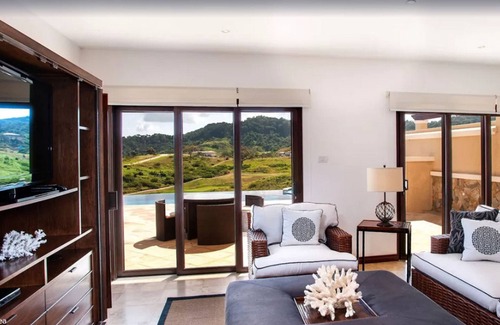 Pristine Bay Villa | Villas in Pristine Bay