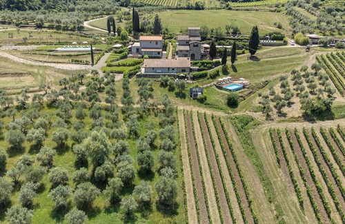 Panzano in Chianti Condo | Ville Il Paradiso with Private Pools, Garden, Terraces, Ideal for Weddings