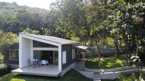 Pune Villa | Villetta, cozy and uber modern cottage.