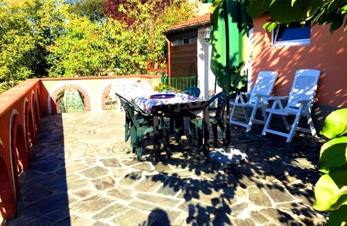 Arcola House | Villetta of 60 mq with splendid garden and sight on the Apuane