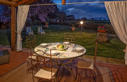 Castagneto Carducci House | Villino Mary, delightful cottage between sea and countryside