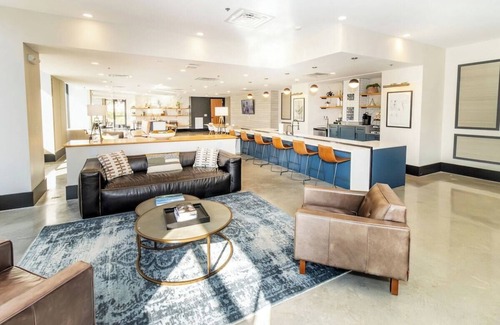 Evansville Apartment | Vine · Downtown Apt w/Rooftop Yoga, W-Fi & Pet Friendly