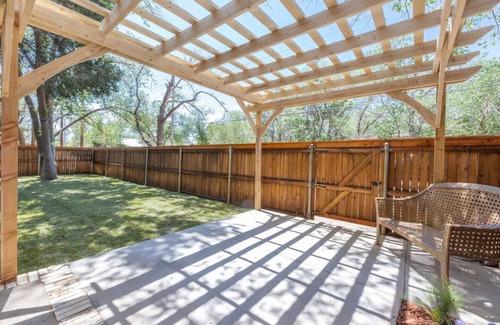 Tech Terrace House | Vintage 2-bedroom Gem located in Tech Terrace
