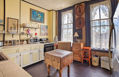 La Porte Apartment | Vintage Apartment in Historic Downtown La Porte!