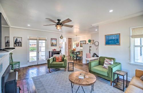 Bishop House | Vintage Bishop House in Downtown with Porch Swing!