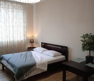 Rivne Apartment | VIP Квартира Подобово Центр, 2 кімнати, Смарт ТВ, Документи