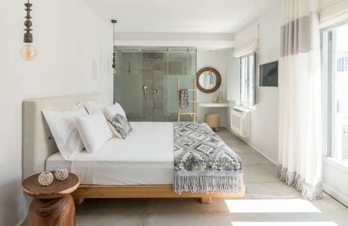 Agios Prokopios Hotel | Virtu Suites