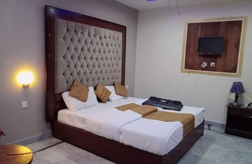 Dhirkot Hotel | Vision Inn Hotel and Resturant