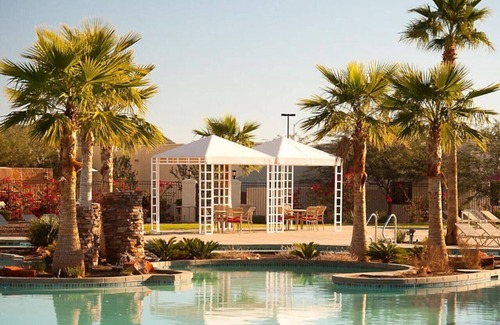 Cibola Vista Condo | Visit the amazing Red Rock Formation in this beautiful 1BD condo with amenities