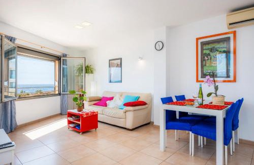 S'Illot-Cala Morlanda Apartment | Vista Fábula