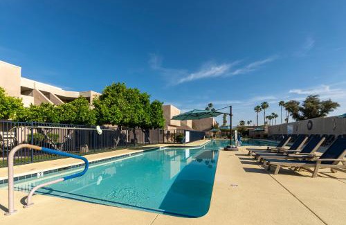 Baristo Resort | Vista Mirage Resort