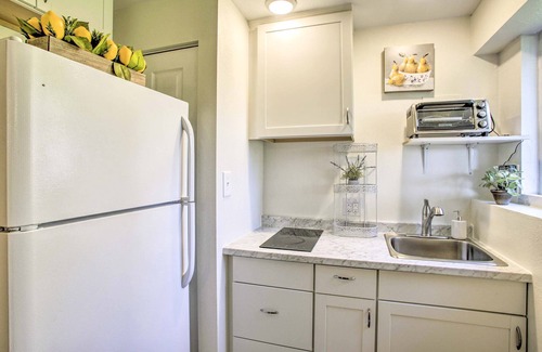 Nine Mile Falls Apartment | Vista Retreat: Stunning Views & Spacious Comfort