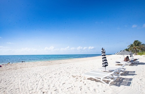 Puerto Juarez Condo | Vive El Sueño: Resort Setting, Beachfront, Private Plunge Pool, 3 +1 Bedrooms