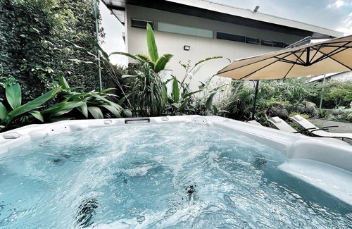 San Antonio de Belen Villa | ViVe Resort Cariari - Hydromassage and private pool