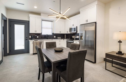 Moab South Valley Apartment | Vizcaya #10 - Moab's Newest Luxury Rental