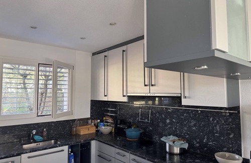 Kloten Apartment | VK - Zürich Airport - Homestay - Härdlen