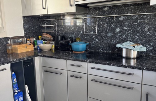 Kloten Apartment | VK - Zürich Airport - Homestay - Härdlen