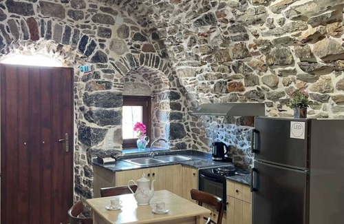 Olympi House | Vlychos Olympi Lodge 1 - Chios Cozy Getaway