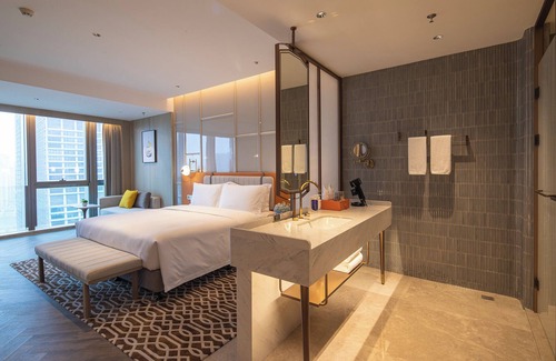 Yuzhong Hotel | voco Chongqing Chaotianmen by IHG