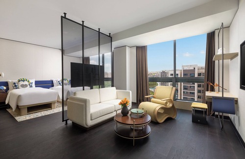 Minhang Hotel | voco Suites Shanghai Hongqiao CBD by IHG