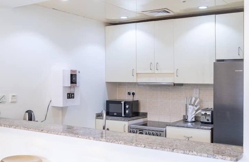 Sheikh Zayed Road Apartment | Vogue - Spacious 3BHK Greens & Views