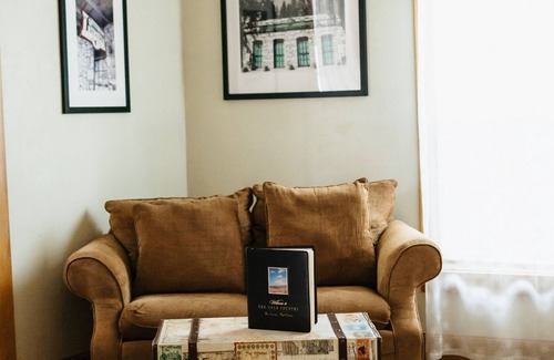 Volcano Bed & Breakfast | Volcano Union Inn and Pub