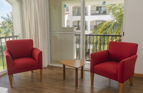 Punta Cancun Villa | Voted Cancun Best Beach Condo For Families & Friends