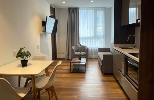 Santa Ana Condo | VOU Suites by Avia Suites