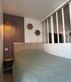 Roissy-en-Brie Apartment | vshome logement cosy 5min gare RER entre Disneyland et Paris