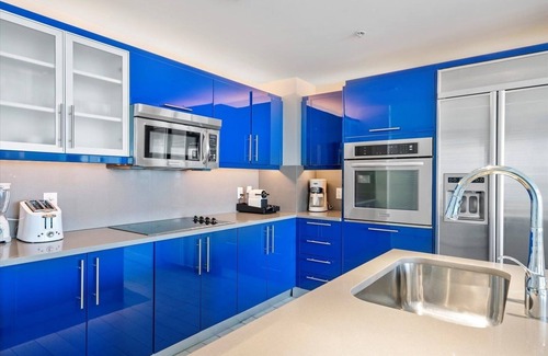 Central Beach Condo | W Residences 2 Bedroom Suite 2 Condo by RedAwning