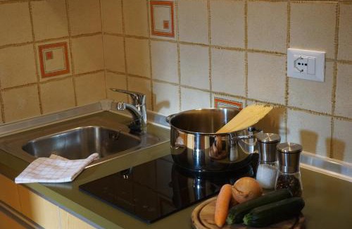 Silandro Apartment | Waalhof Ferienwohnung Mohnblume