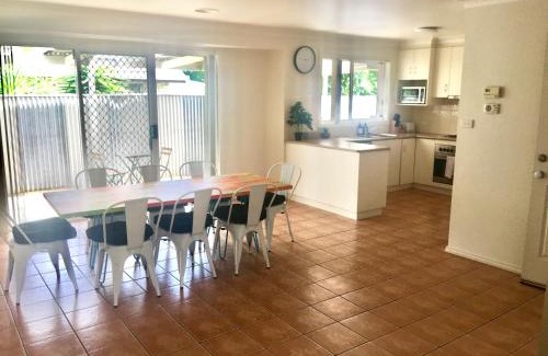 East Wagga Wagga House | Wagga Apartments #6