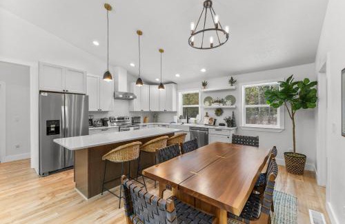 Wagon Wheel House | Wagon Wheel Hideaway - All season new build home near Tamarack Resort & Lake Cascade