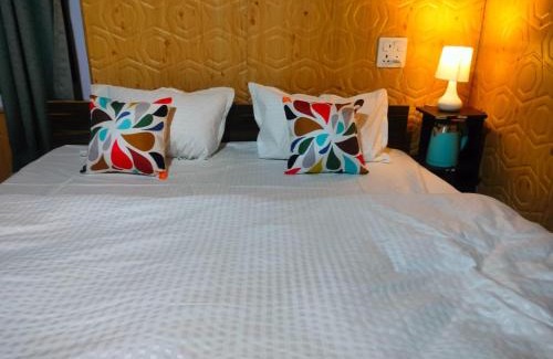 Gulmarg House | Wahab's INN - riverside cottage