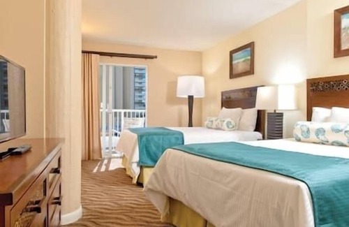 Honolulu Resort | Waikikian Beach Walk Resort & Spa, Hot Tub, Beach!