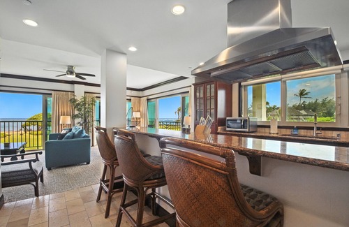 Wailua Condo | Waipouli Beach Resort G201 - Extra Large Floor Plan - Ocean View Corner Suite!
