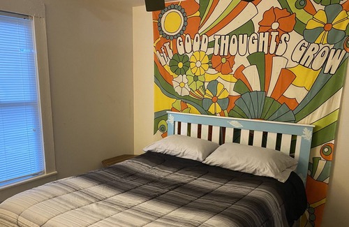 Carbondale House | Wake and Bake Bud and Breakfast