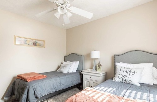 Starkville Apartment | Wake Up In Starkvegas!