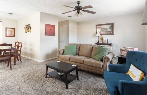 Starkville Apartment | Wake Up In Starkvegas!