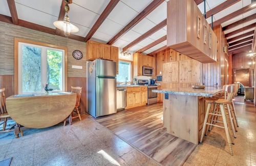 West Okoboji Cabin | Wake up on West Lake. Classic Cabin Retreat! Family Friendly with your own dock.