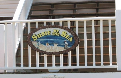 Edisto Island House | Walk 600' to Beach, Slp 10, Wi-Fi, Tidal Cr, perfect for family