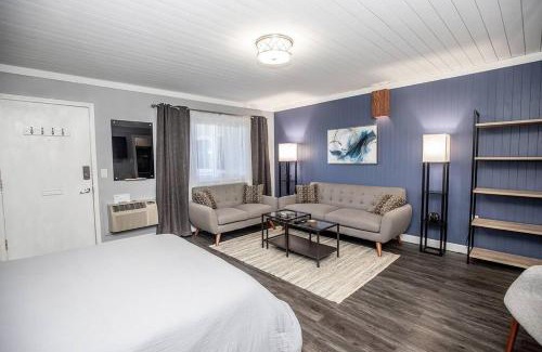 Melrose Apartment | Walk to 12 South, 7 min to downtown, Free Parking!