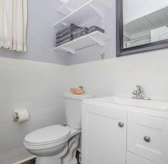 Melrose Apartment | Walk to 12 South, 7 min to downtown, Free Parking!